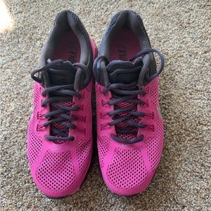 Nike Air Max 2013 purple/hot pink running shoes size 7 woman